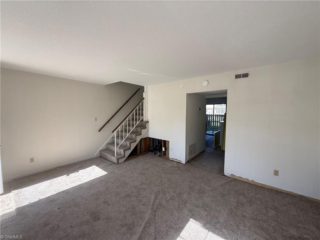 5735 Bramblegate Road, Unit G Greensboro, NC 27409 - Photo 30 of 33 Gallery Image 30