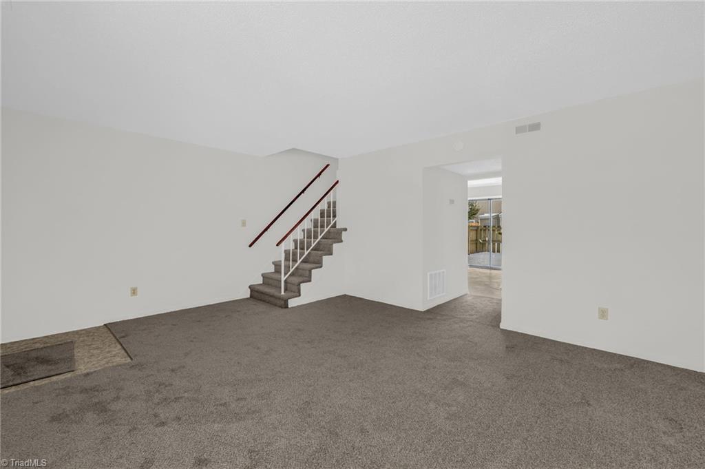 5735 Bramblegate Road, Unit G Greensboro, NC 27409 - Photo 6 of 33 Gallery Image 6