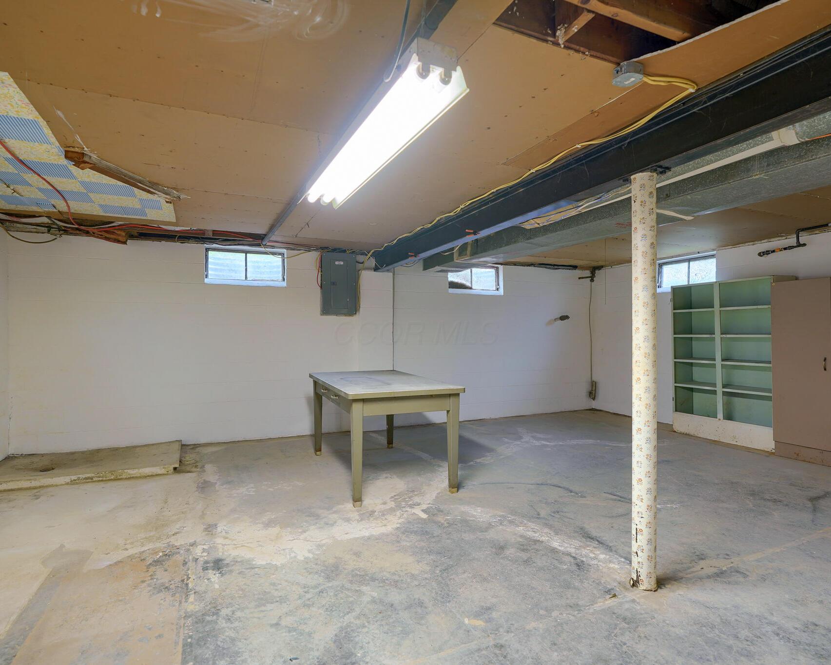 158 Lowell Road Columbus, OH 43209 - Photo 34 of 39 10_basement4