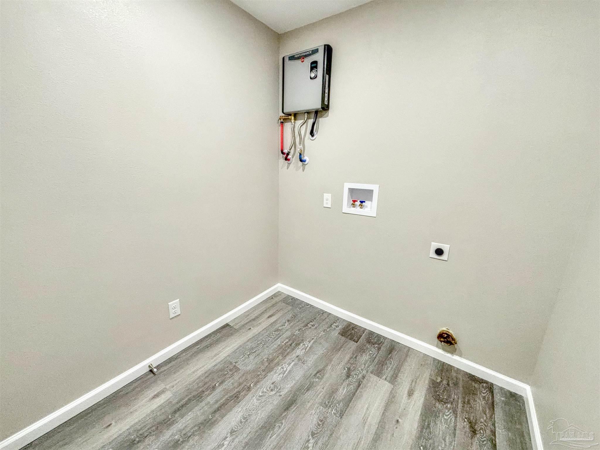 2103 Squire Drive Cantonment, FL 32533 - Photo 11 of 23