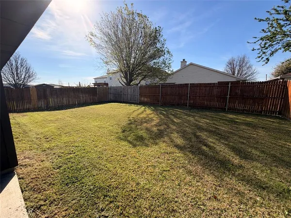 $2,100 | 2509 Stonewall Lane, Fort Worth, TX 76123