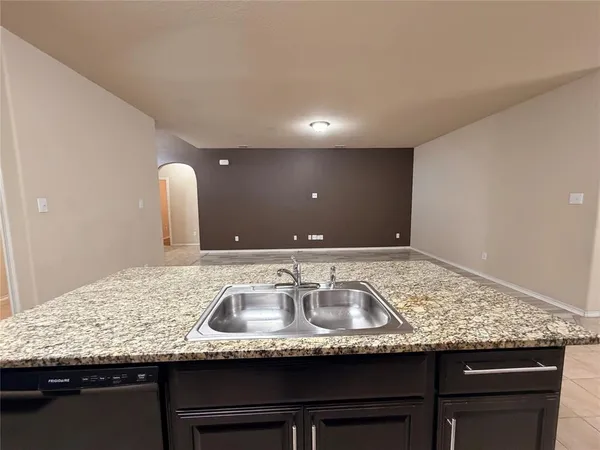 $2,100 | 2509 Stonewall Lane, Fort Worth, TX 76123