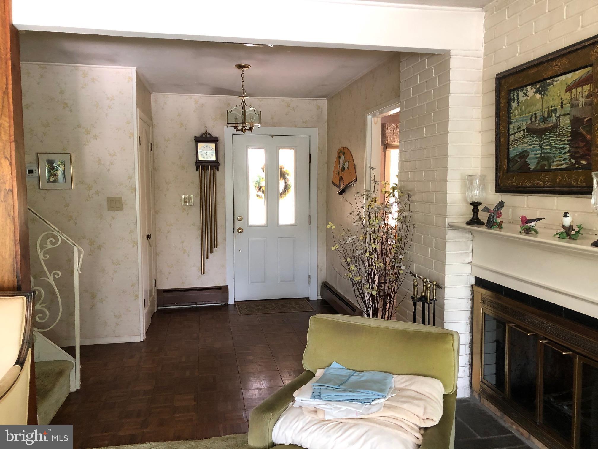 53 Falcon Road Levittown, PA 19056 - Photo 25 of 37