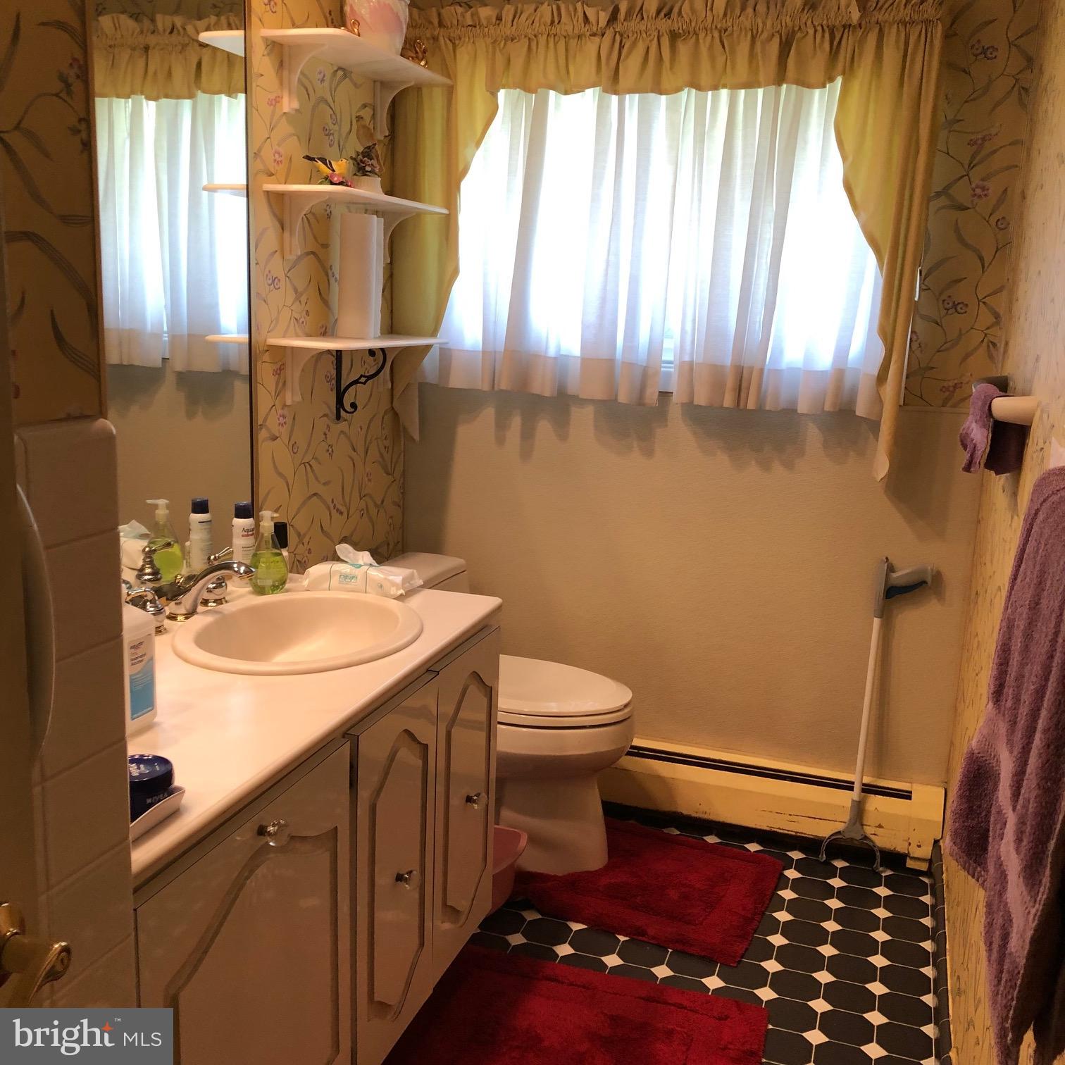 53 Falcon Road Levittown, PA 19056 - Photo 31 of 37