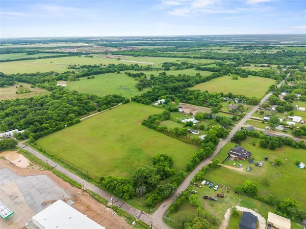 $1,200,000 | 1000 McDonald Lane, Bellmead, TX 76705