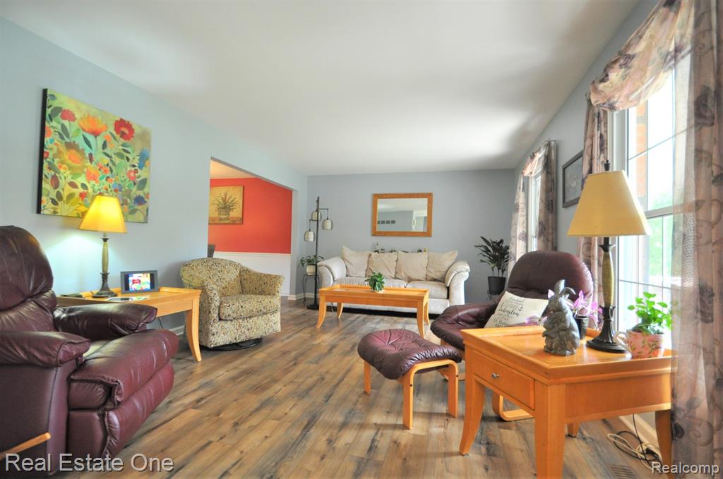 874 Bridgestone Drive Rochester Hills, MI 48309 - Photo 21 of 45