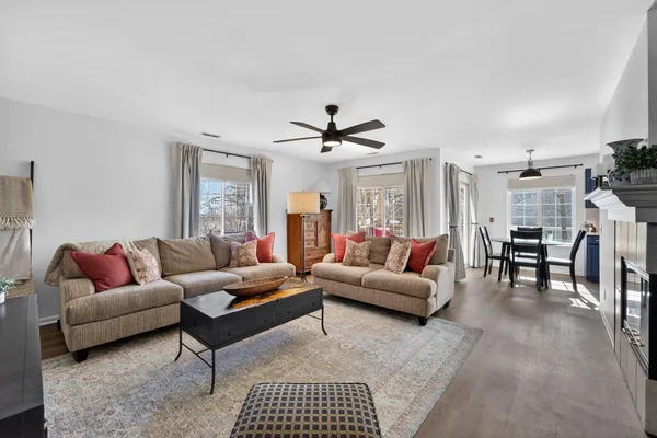 $350,000 | 129 South Curtis Street, Unit 1121, Lake Geneva, WI 53147