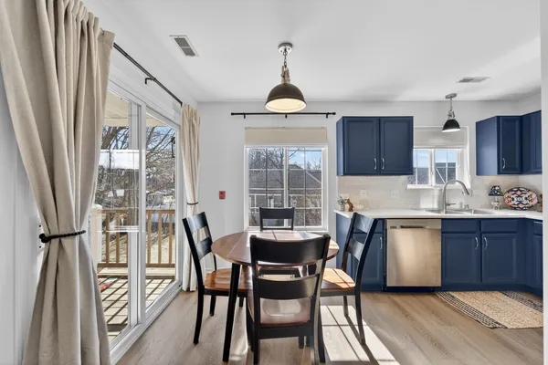 $350,000 | 129 South Curtis Street, Unit 1121, Lake Geneva, WI 53147