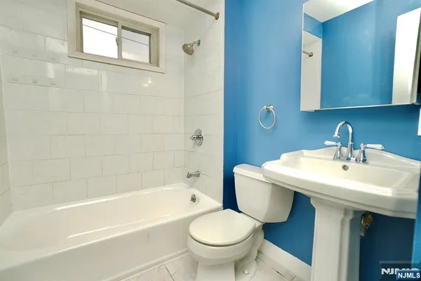 $2,500 | 466 Cortlandt Street, Unit 2, Belleville, NJ 07109