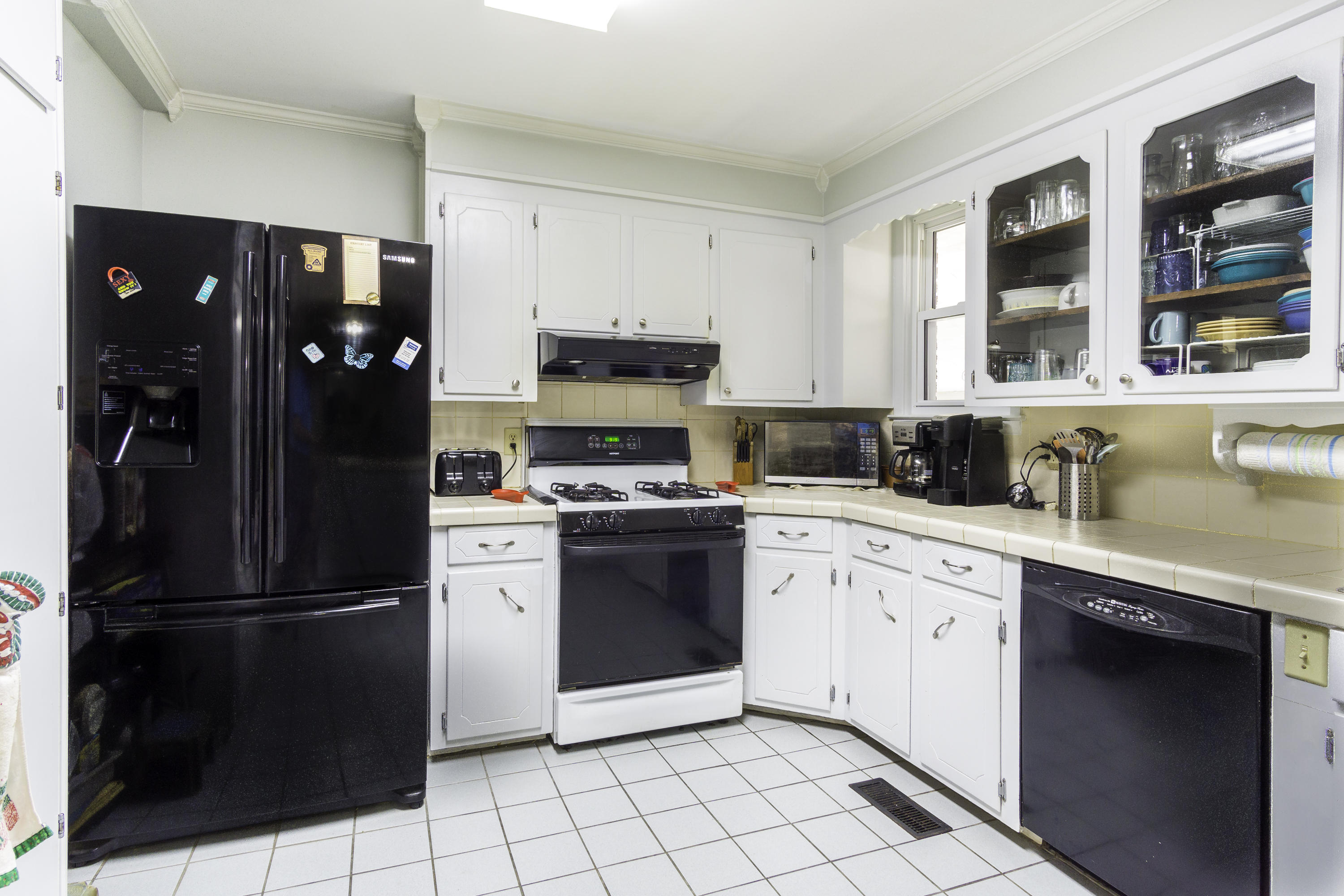 816 Dills Bluff Road Charleston, SC 29412 - Photo 13 of 39 Kitchen