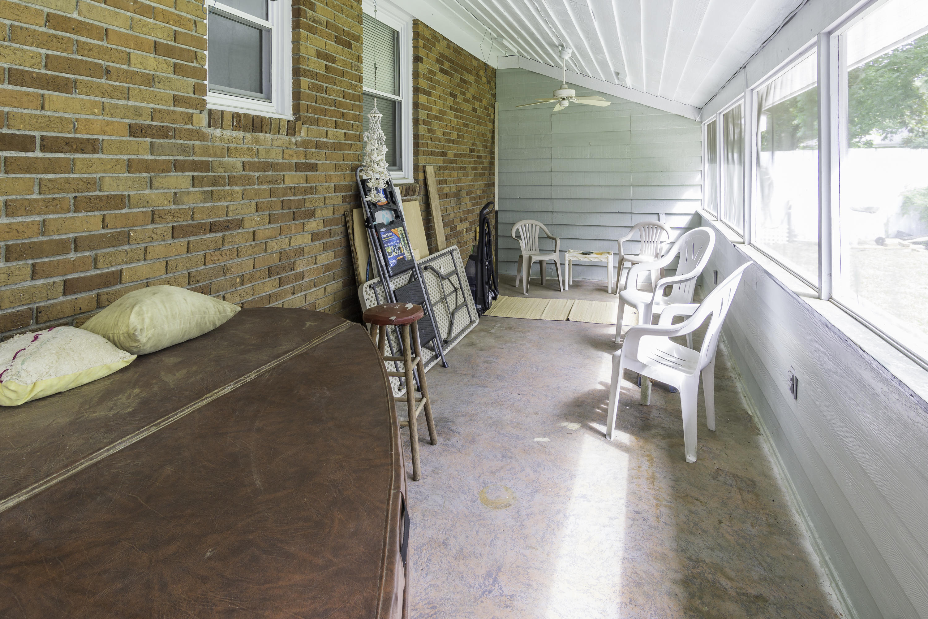 816 Dills Bluff Road Charleston, SC 29412 - Photo 33 of 39 Screened Porch
