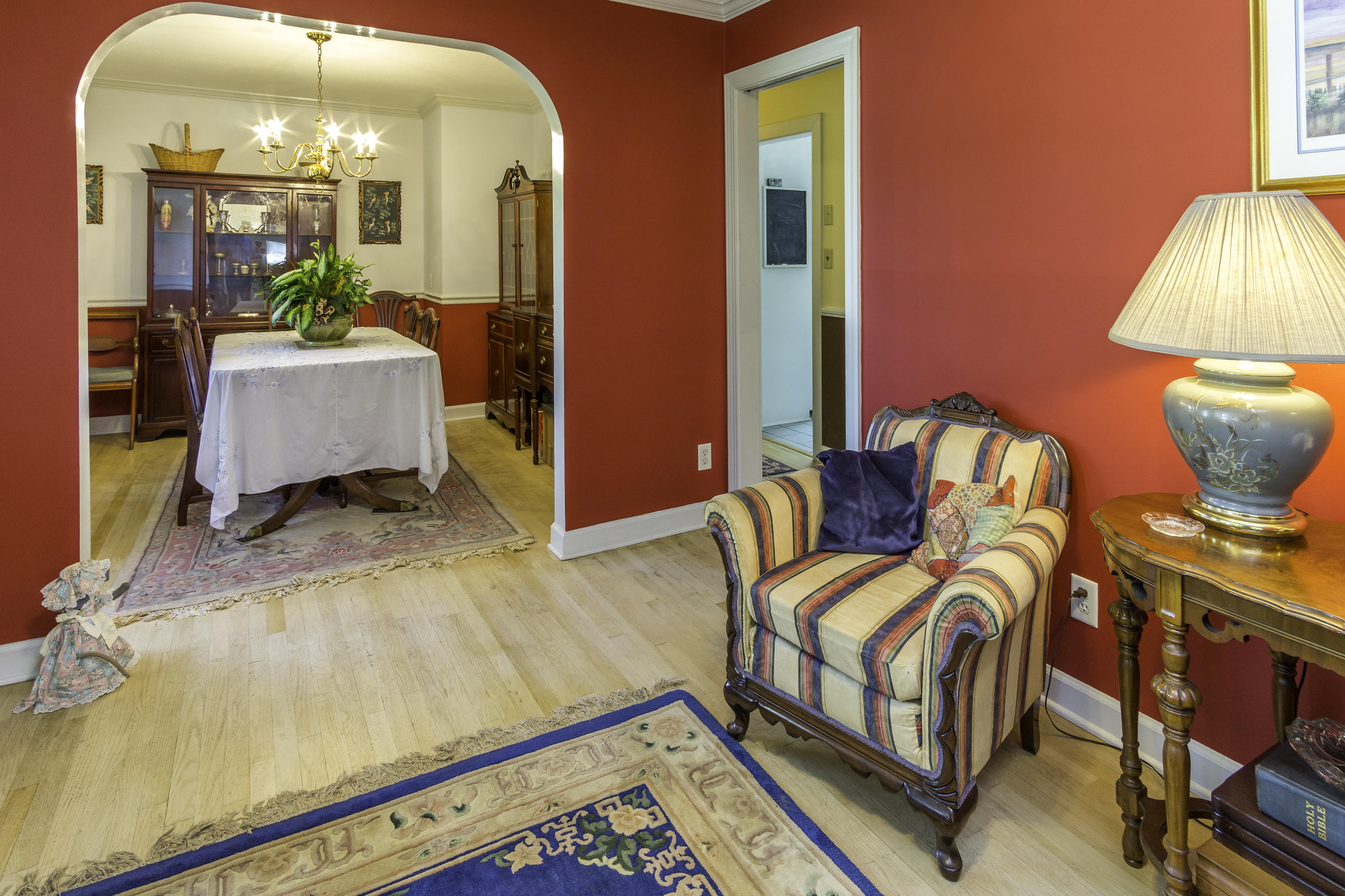 816 Dills Bluff Road Charleston, SC 29412 - Photo 6 of 39 Formal Living Room