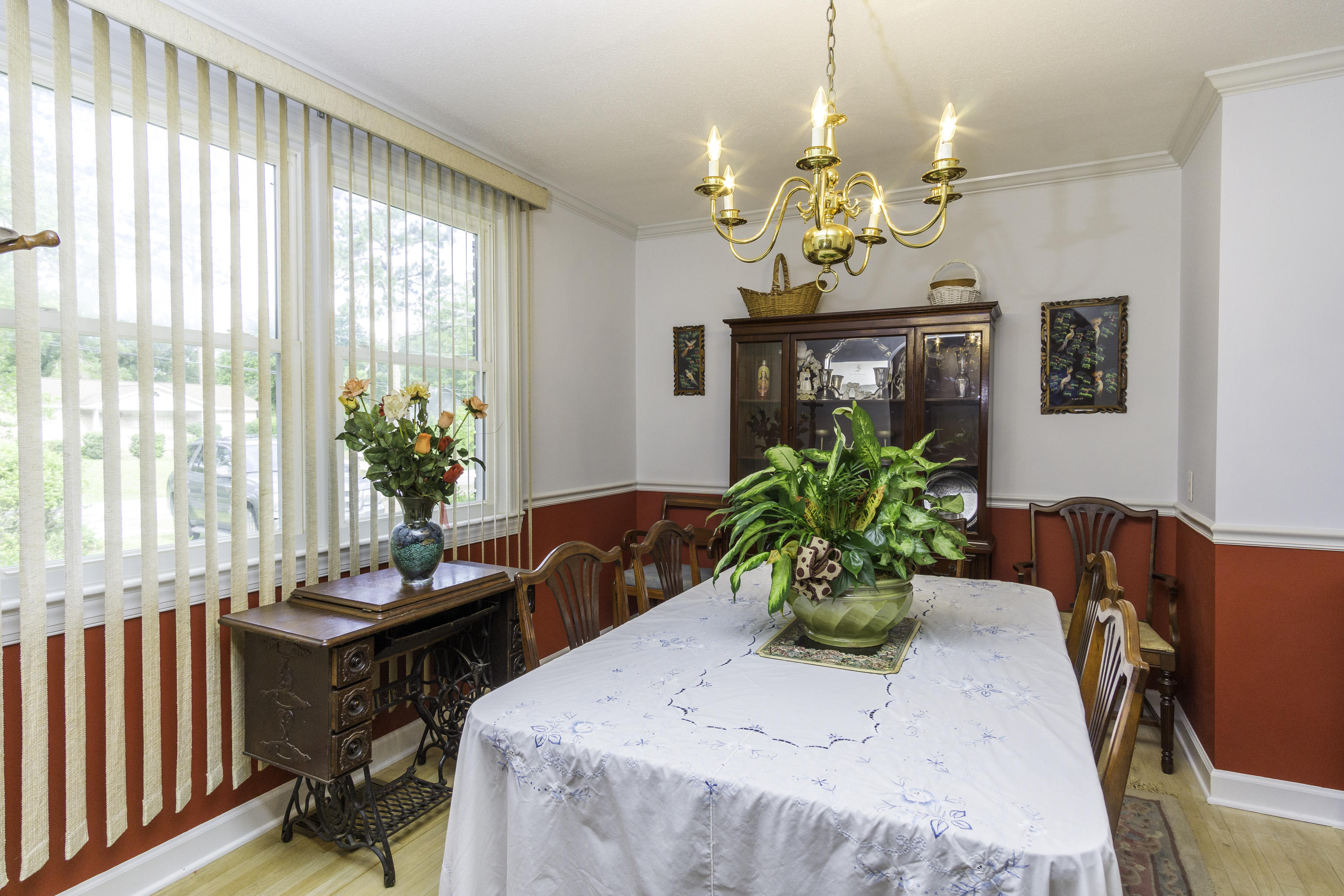 816 Dills Bluff Road Charleston, SC 29412 - Photo 9 of 39 Dining Room