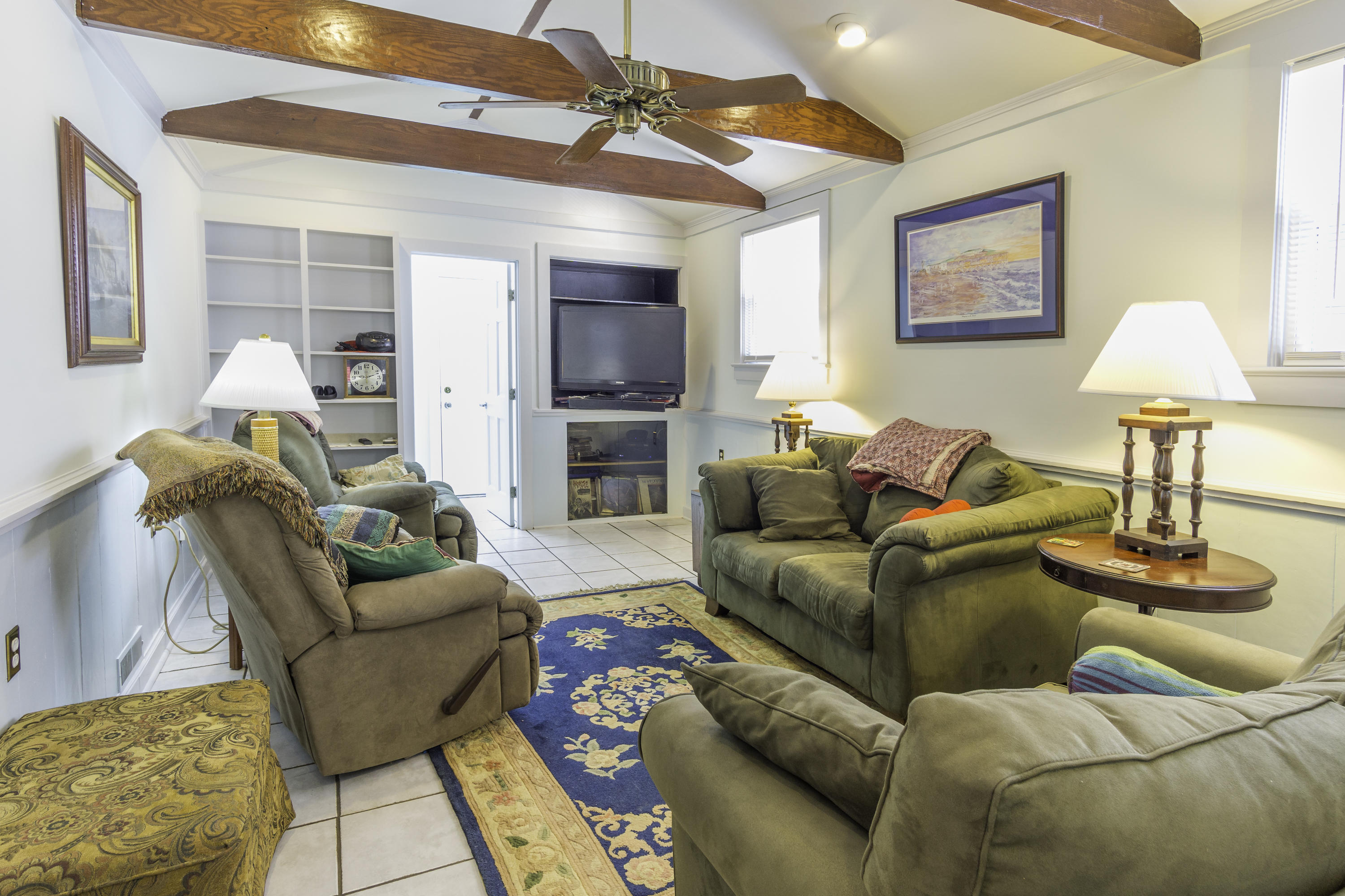 816 Dills Bluff Road Charleston, SC 29412 - Photo 10 of 39 Family Room