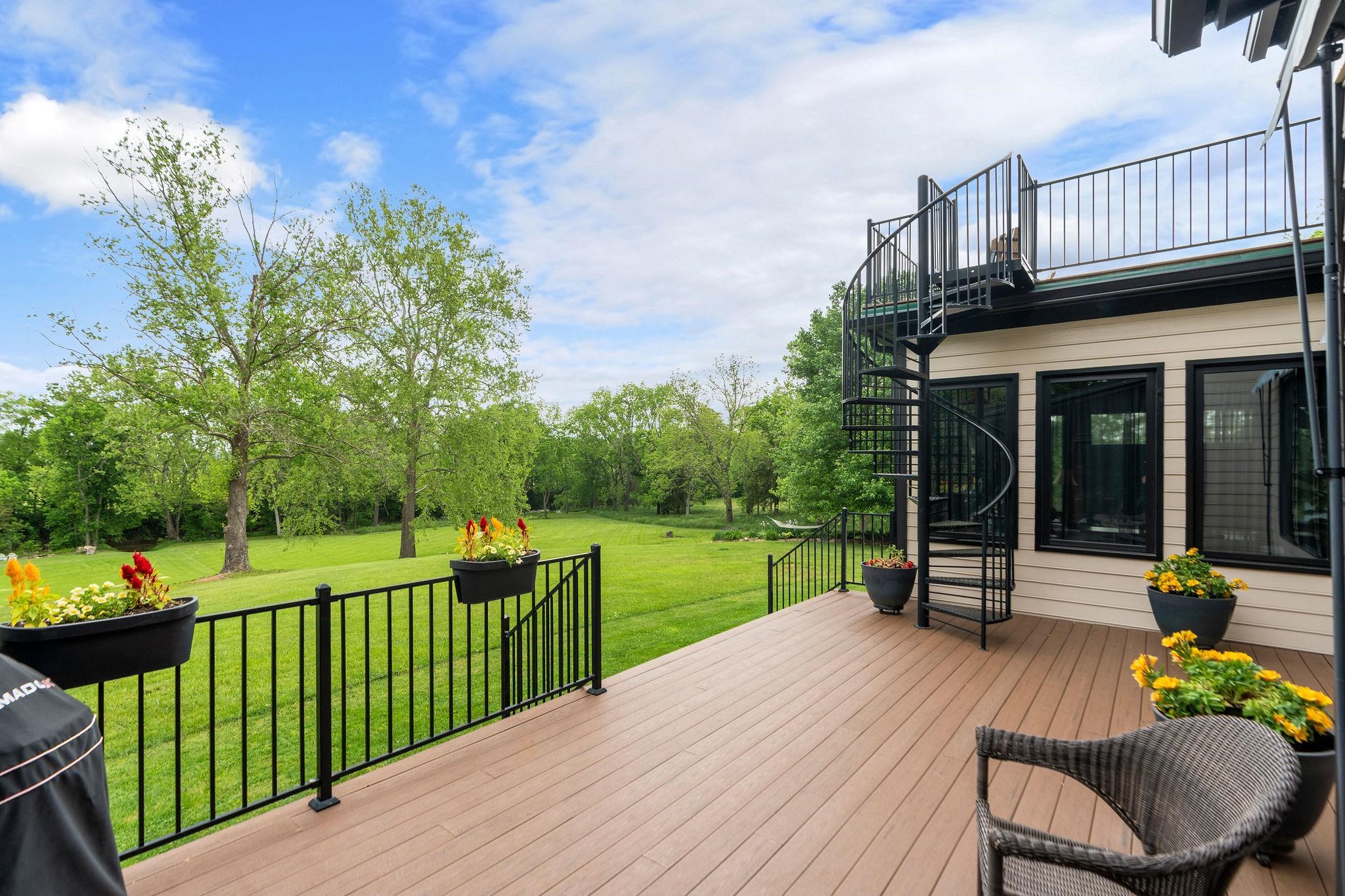 216 Lee Roy Road Grottoes, VA 24441 - Photo 5 of 64
