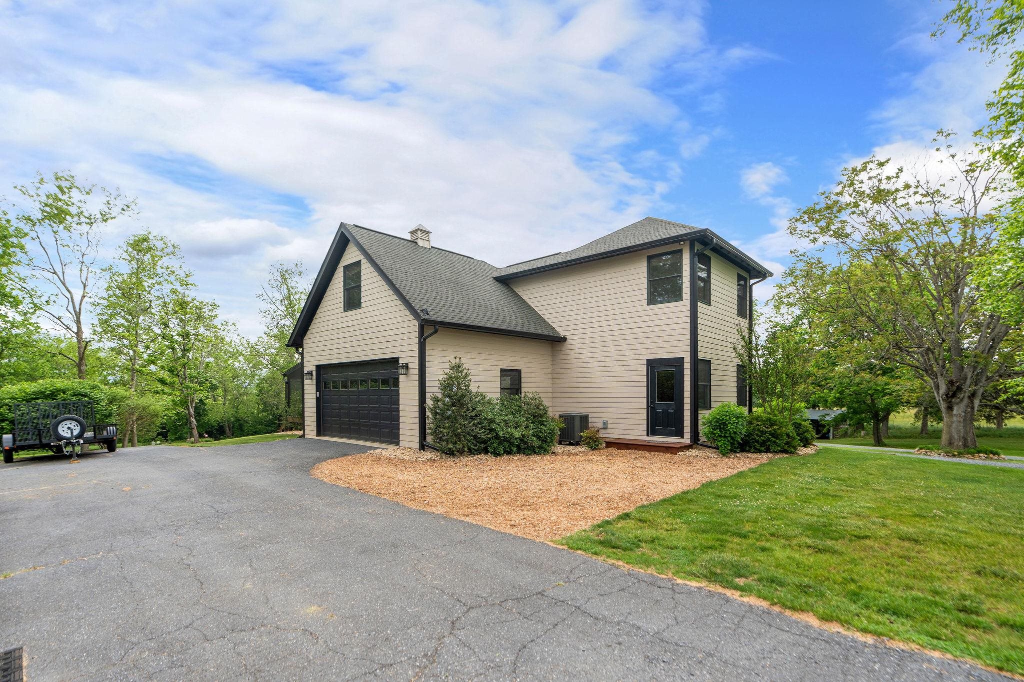 216 Lee Roy Road Grottoes, VA 24441 - Photo 8 of 64 a front view of house with yard and green space