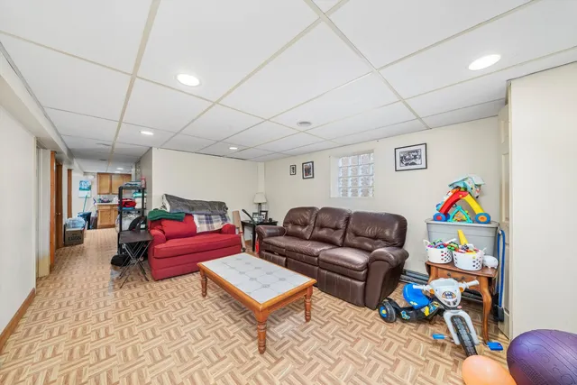 $469,900 | 4552 Prescott Avenue, Lyons, IL 60534