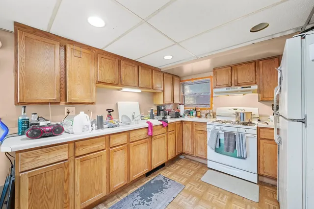 $469,900 | 4552 Prescott Avenue, Lyons, IL 60534