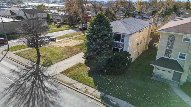 $469,900 | 4552 Prescott Avenue, Lyons, IL 60534