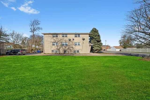 $469,900 | 4552 Prescott Avenue, Lyons, IL 60534