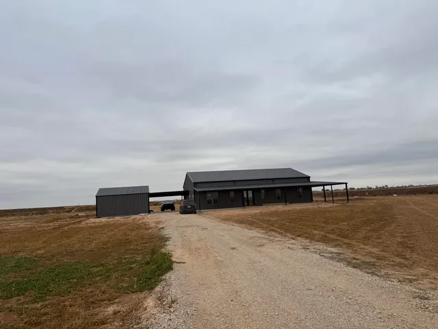 $850,000 | 4317 East County Road 6000, Lubbock, TX 79403
