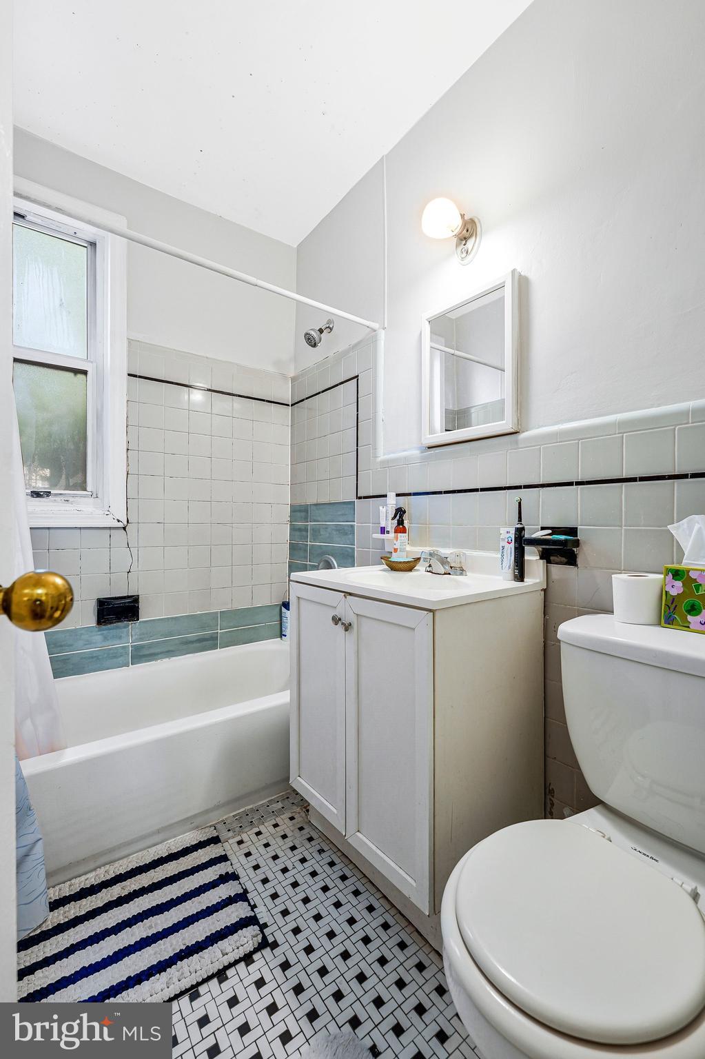 4309 2nd Road North, Unit 43091 Arlington, VA 22203 - Photo 10 of 17