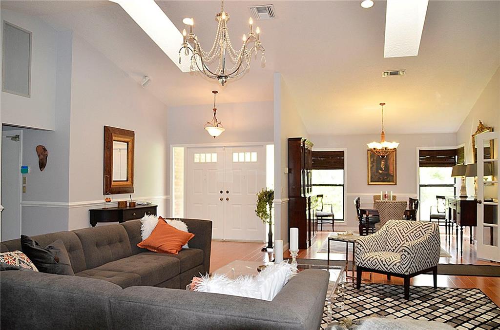 6476 Wood Lake Road Jupiter, FL 33458 - Photo 5 of 32 Living Room