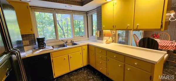 $232,750 | 7 Knollwood Drive, Chester, IL 62233
