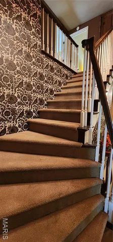 $299,000 | 7 Knollwood Drive, Chester, IL 62233