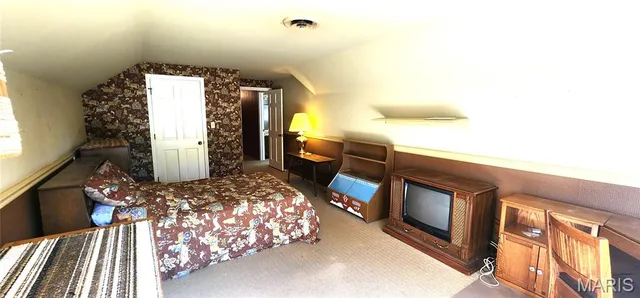 $299,000 | 7 Knollwood Drive, Chester, IL 62233