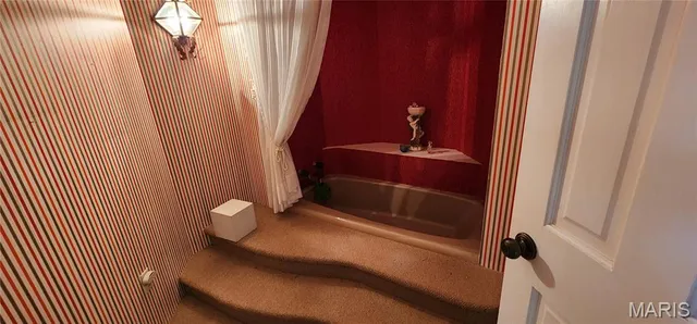 $299,000 | 7 Knollwood Drive, Chester, IL 62233