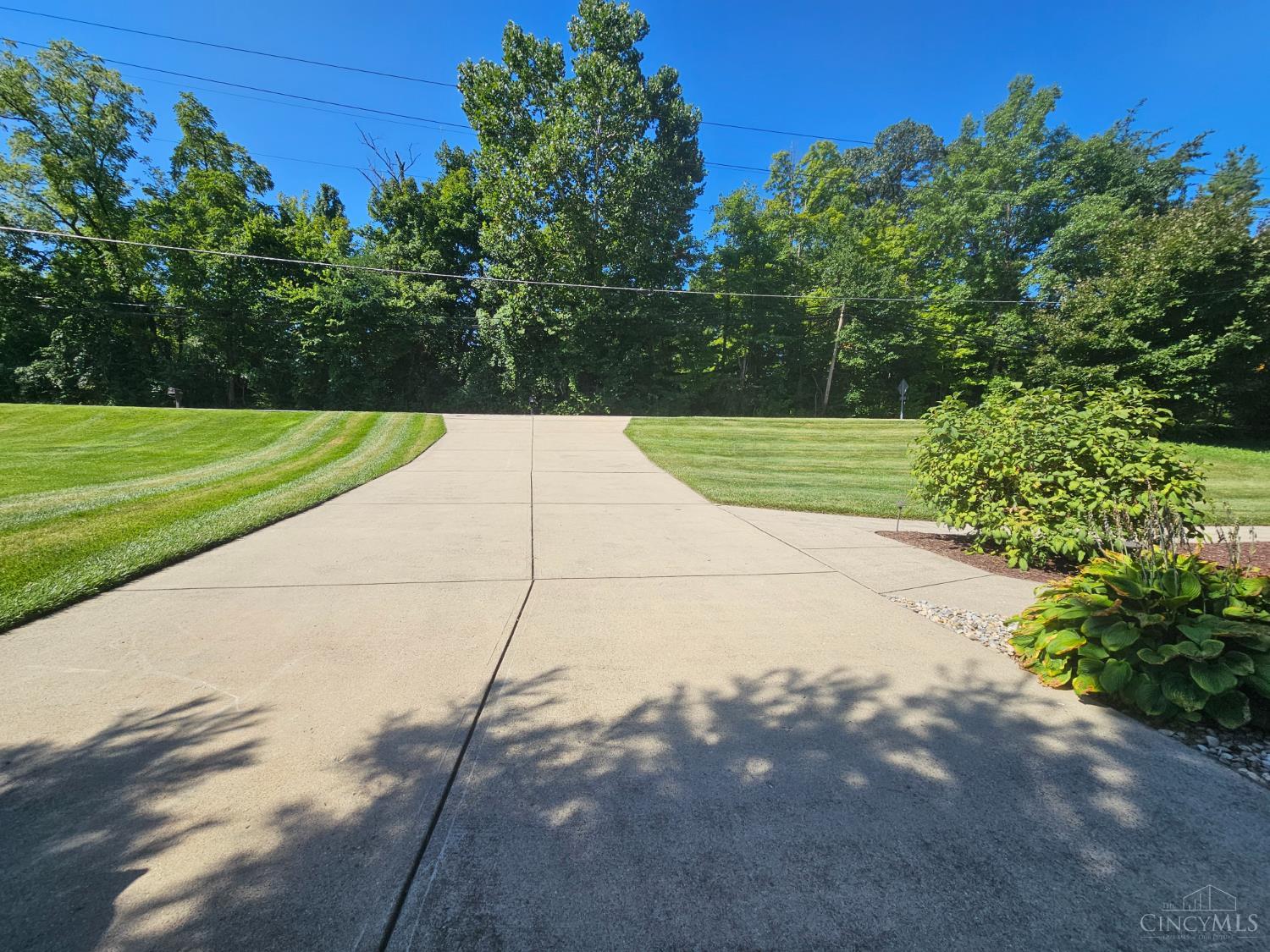 4130 Jessup Road Cincinnati, OH 45247 - Photo 35 of 44 Lots of offstreet parking!