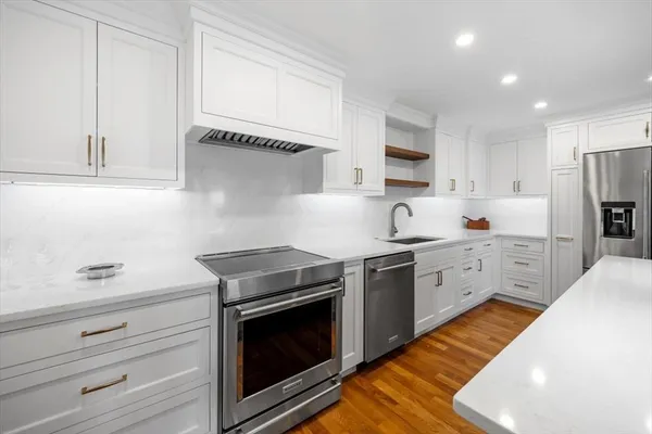 $899,000 | 2001 Marina Drive, Unit 608, Quincy, MA 02171