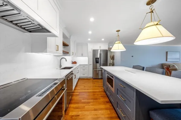 $899,000 | 2001 Marina Drive, Unit 608, Quincy, MA 02171