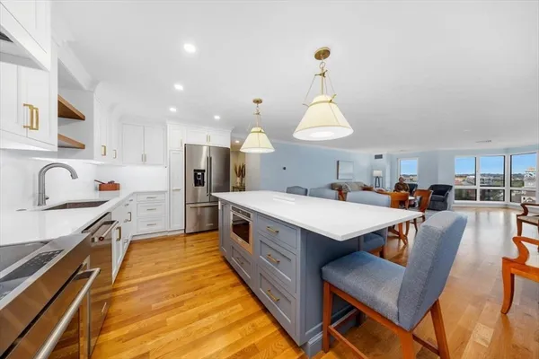 $899,000 | 2001 Marina Drive, Unit 608, Quincy, MA 02171