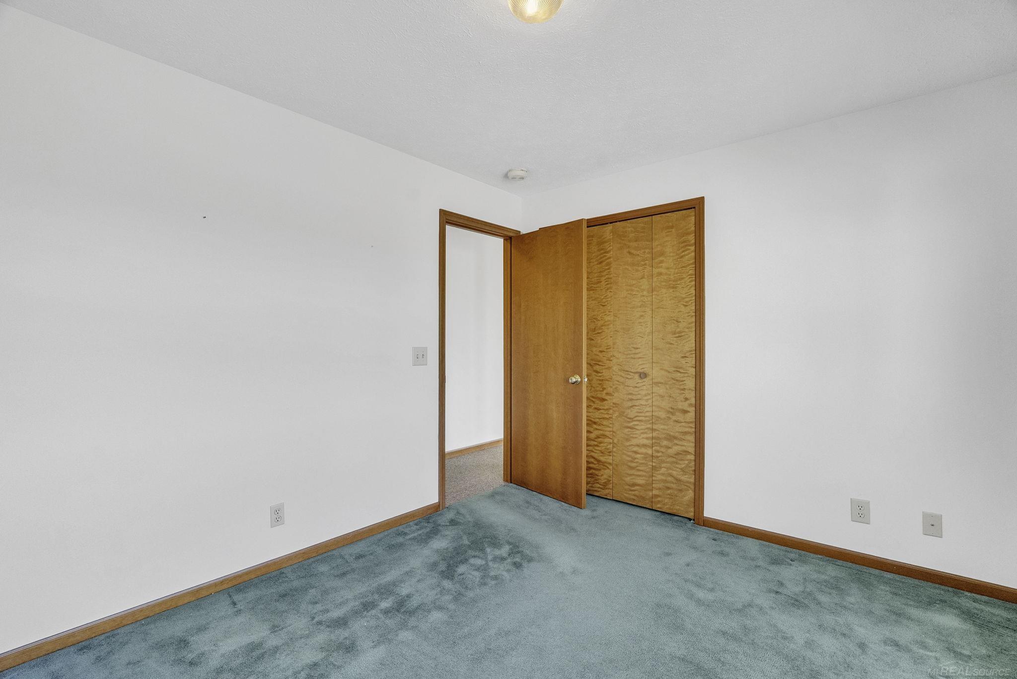 3173 Mills Road Deckerville, MI 48427 - Photo 33 of 53 50156090-c82bf881-f756-491c-a7c7-9e6a3a857f4f.JPG