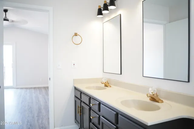 $429,900 | 1632 East St Charles Avenue, Phoenix, AZ 85042