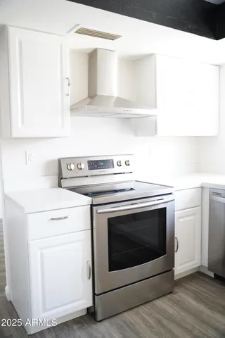 $429,900 | 1632 East St Charles Avenue, Phoenix, AZ 85042