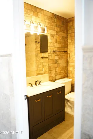 $429,900 | 1632 East St Charles Avenue, Phoenix, AZ 85042