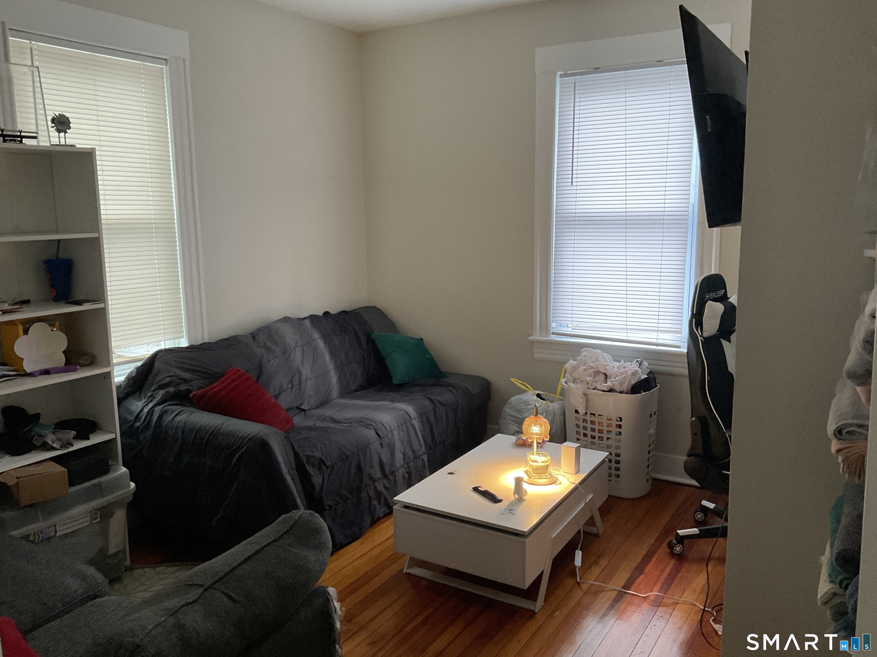 201 French Street Bridgeport, CT 06606 - Photo 30 of 30 a living room with furniture and a window