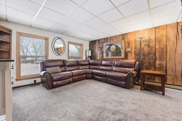 $398,500 | 6958 Dermond Road, Hermitage, PA 16148