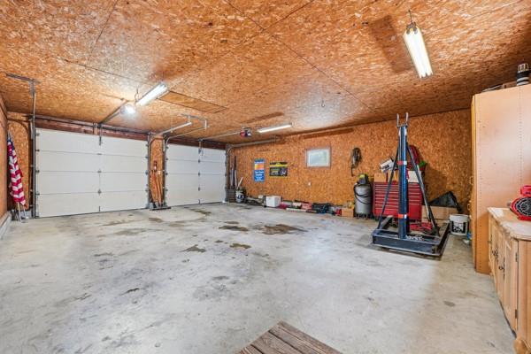 6958 Dermond Road Hermitage, PA 16148 - Photo 36 of 38 Attached 2-car garage