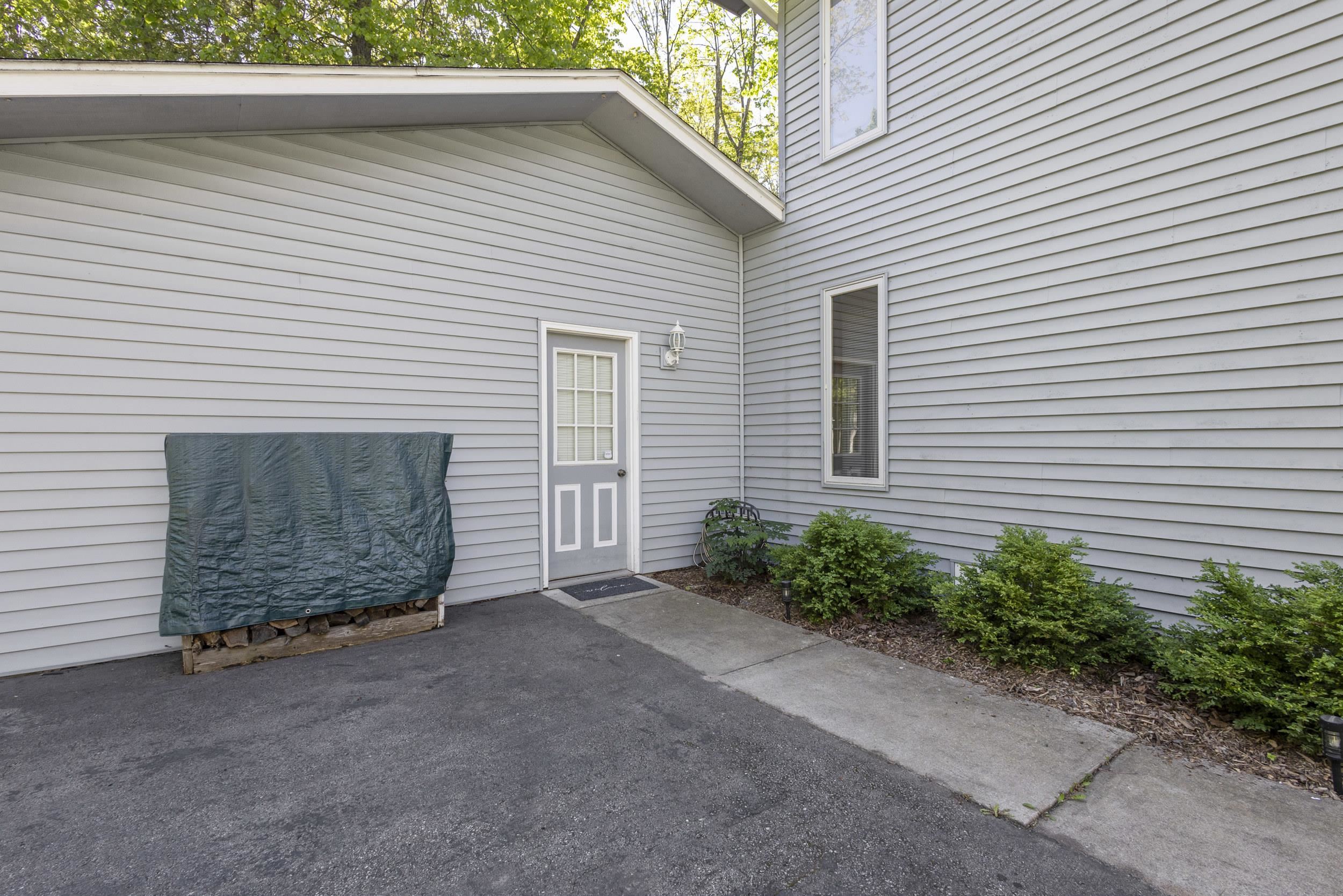 7733 Sleepy Hollow Road Egg Harbor, WI 54209 - Photo 4 of 38