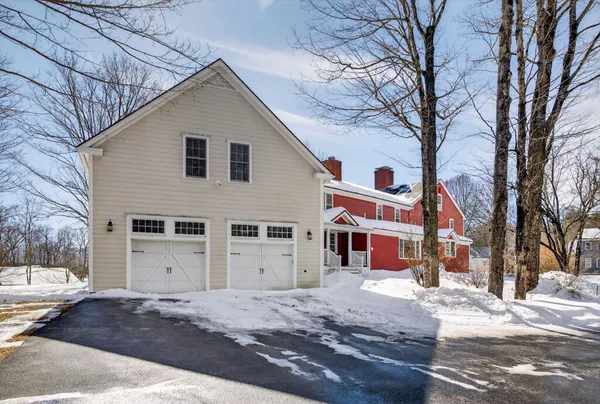 $1,125,000 | 392 Walnut Hill Road, North Yarmouth, ME 04097
