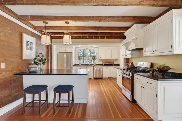$1,125,000 | 392 Walnut Hill Road, North Yarmouth, ME 04097