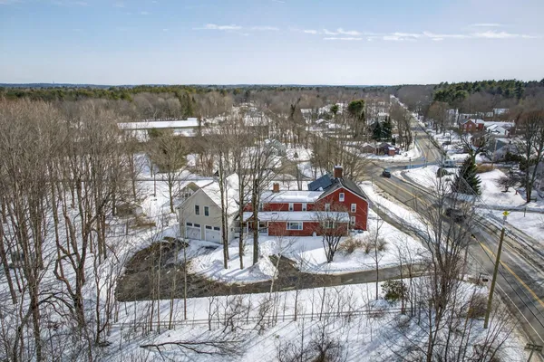 $1,125,000 | 392 Walnut Hill Road, North Yarmouth, ME 04097