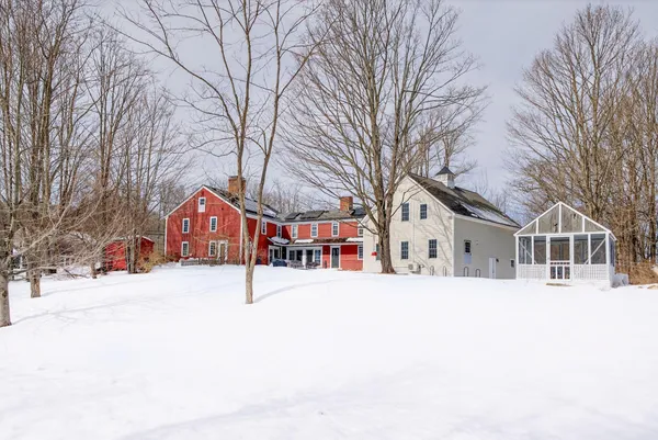 $1,125,000 | 392 Walnut Hill Road, North Yarmouth, ME 04097