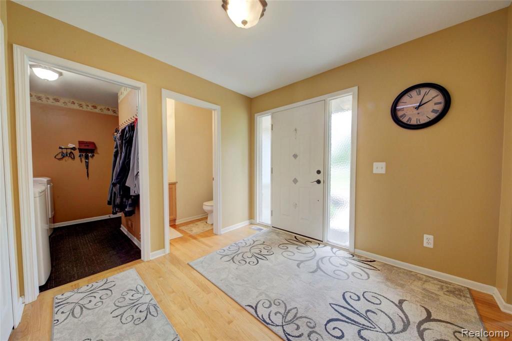 2501 Clivedon Road Howell, MI 48843 - Photo 5 of 74