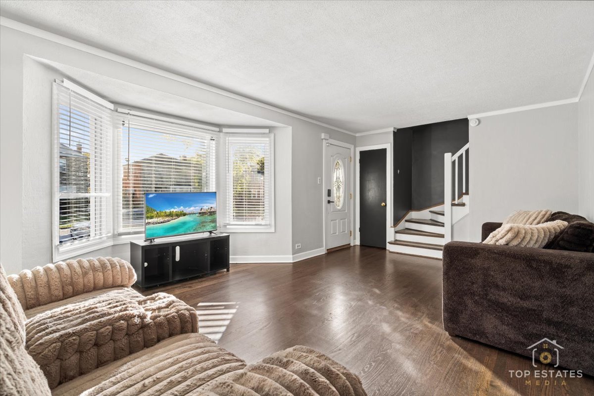 400 West 99th Place Chicago, IL 60628 - Photo 4 of 31