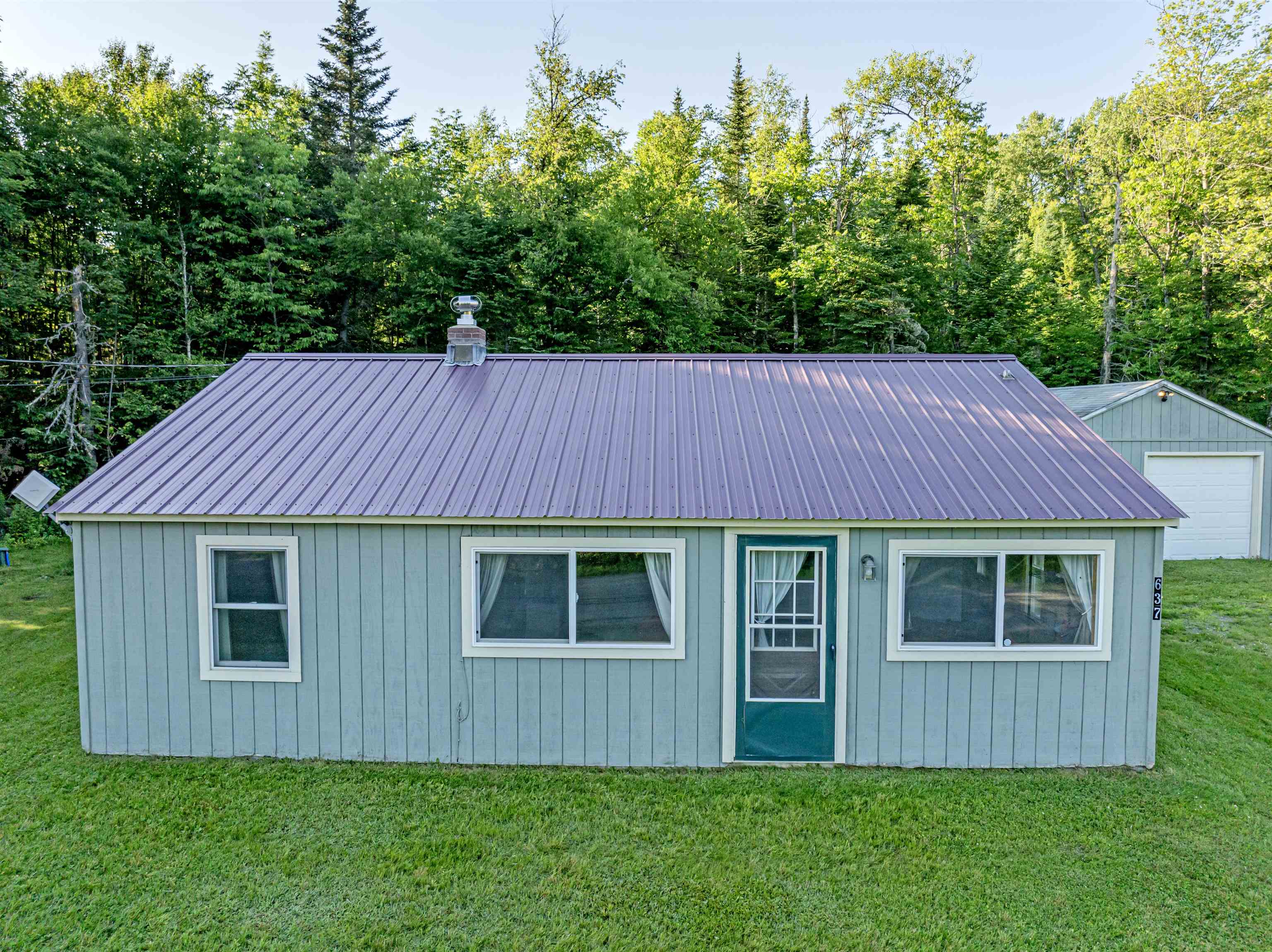 637 Back Lake Road Pittsburg, NH 03592 - Photo 13 of 40